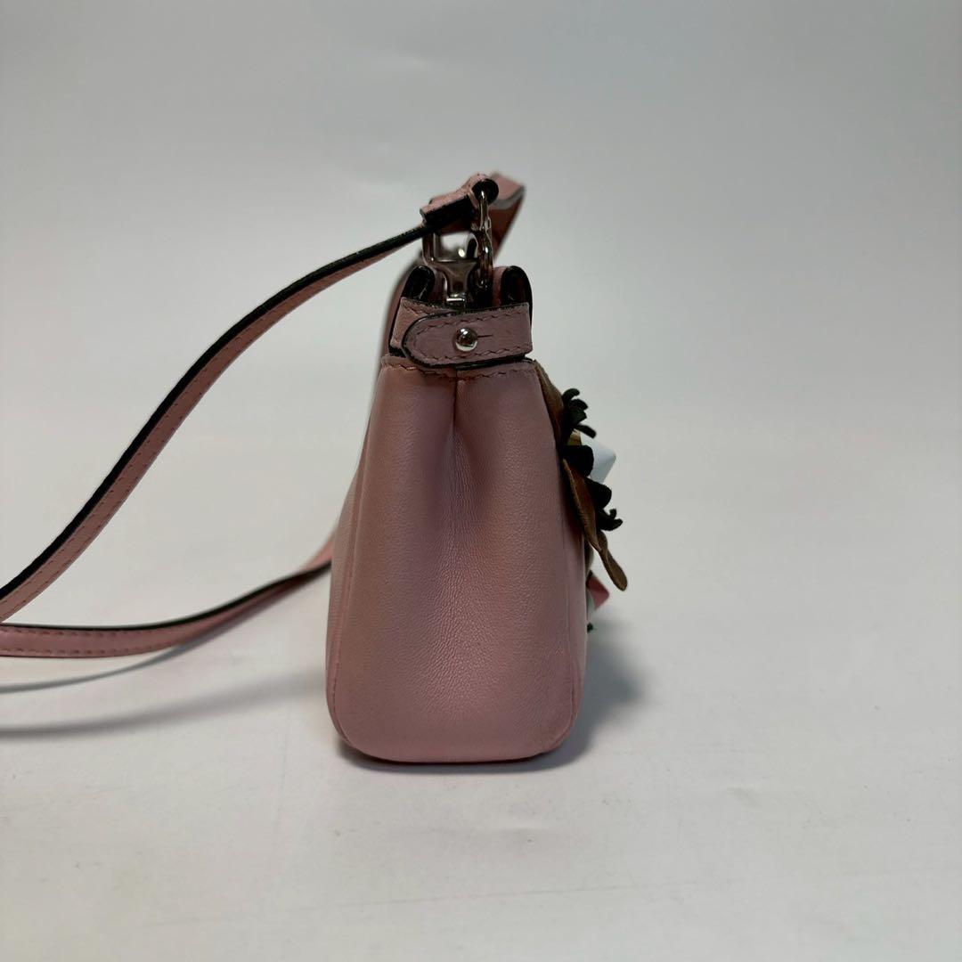 o52【極美品】保存袋付　フェンディフラワーマイクロピーカブ2wayショルダー.