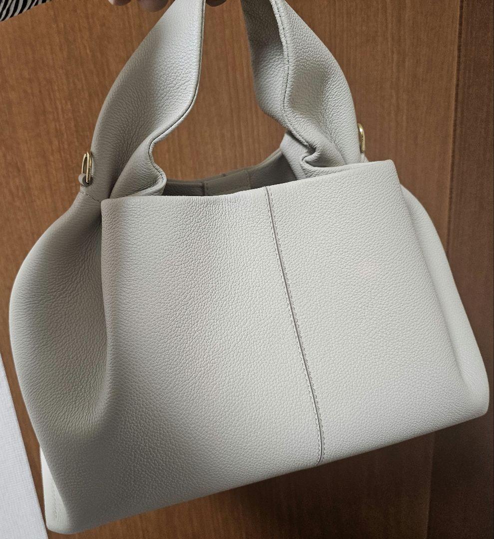 専用【メルカリ便送料込】ポレーヌ　ヌメロヌフ 白 ホワイト