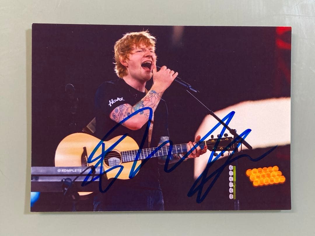 エド・シーラン直筆サイン入り2Lサイズ写真…Ed Sheeran…