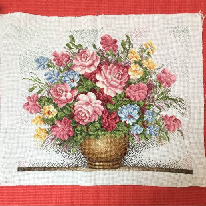 100%手作り刺繍  ♡壁に飾り♡   新品