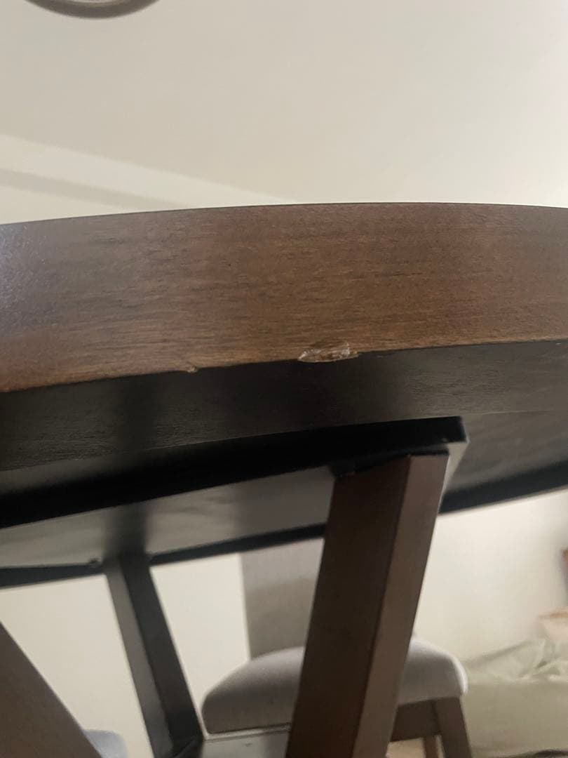 円形木製ダイニングテーブルと椅子4脚セット