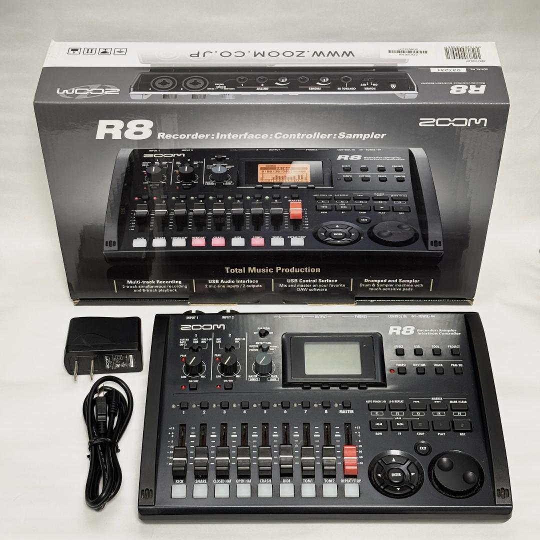 ZOOM R8 レコーダー・インターフェース・サンプラー