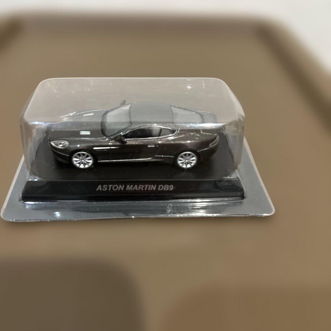 京商　1/64ミニカー　アストンマーティン8台セット