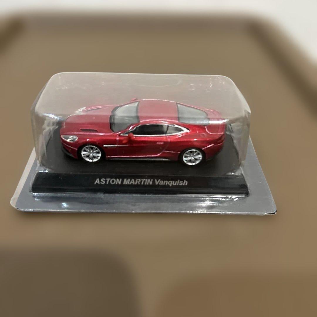 京商　1/64ミニカー　アストンマーティン8台セット