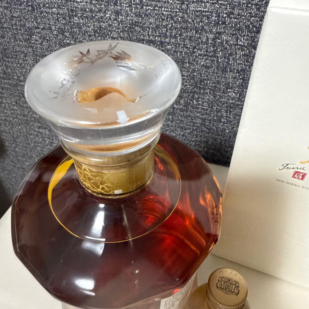 ニッカウヰスキー 鶴 700ml 43% サービスにシングルモルト余市50ml