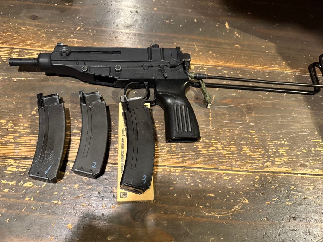 実働　マルゼン　スコーピオン　マガジン3本　ガスブロ