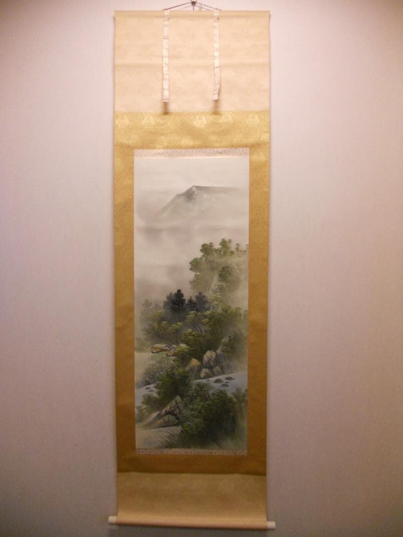 掛け軸 村井湧泉 淡彩山水 絹本 希少軸装 茶道具 掛軸 美品です。