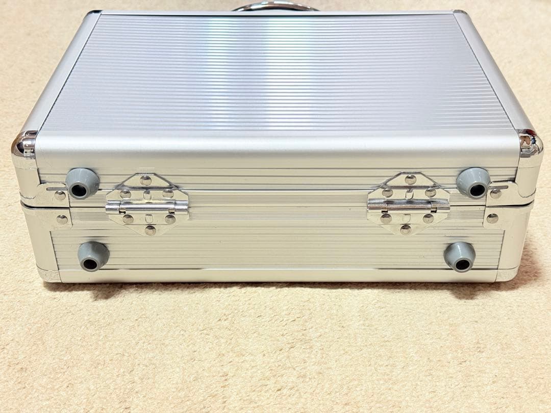 ベイブレードX BEYBLADEX アルミケース 24個収納可能ケース