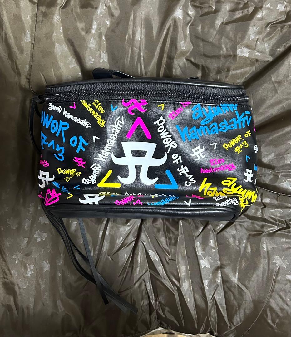ayumi hamasaki グラフィティポーチ