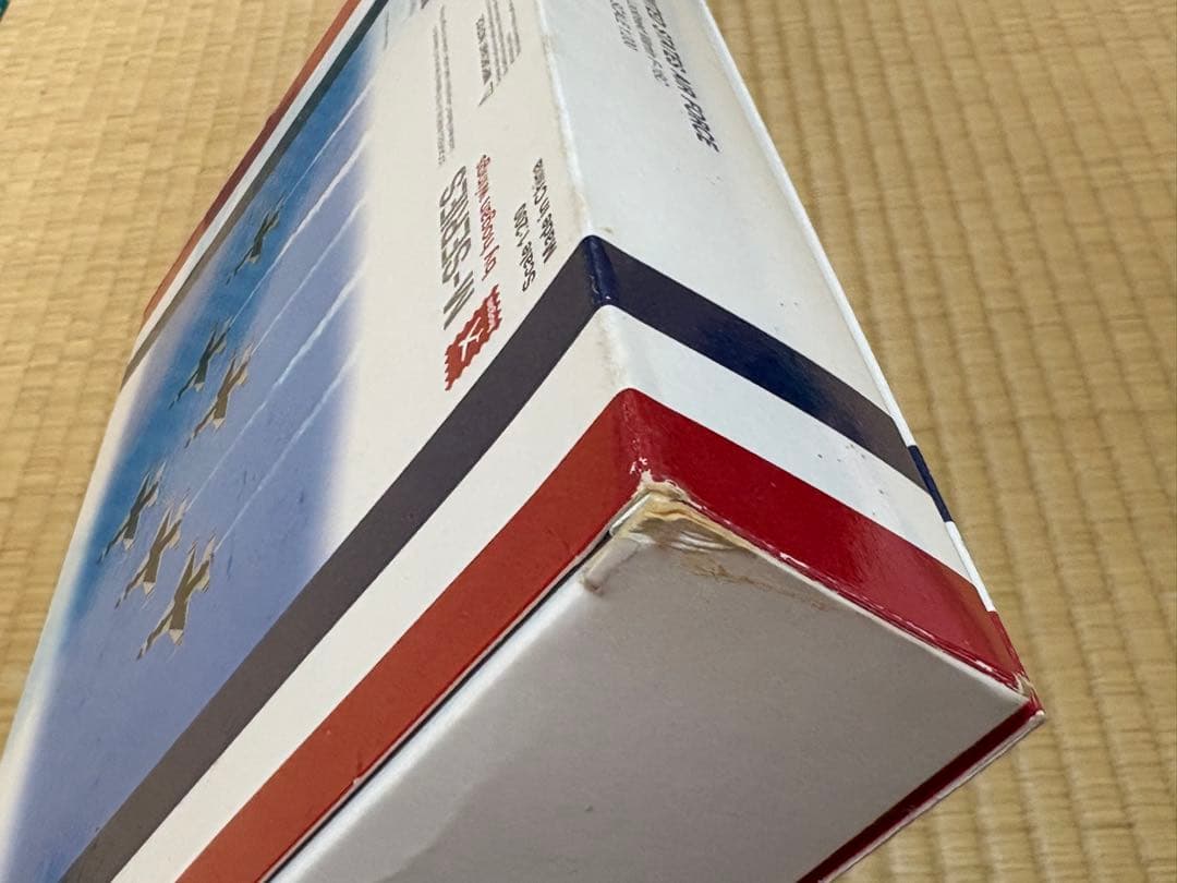 2009年 サンダーバーズ F-16 6機セット　1:200スケール