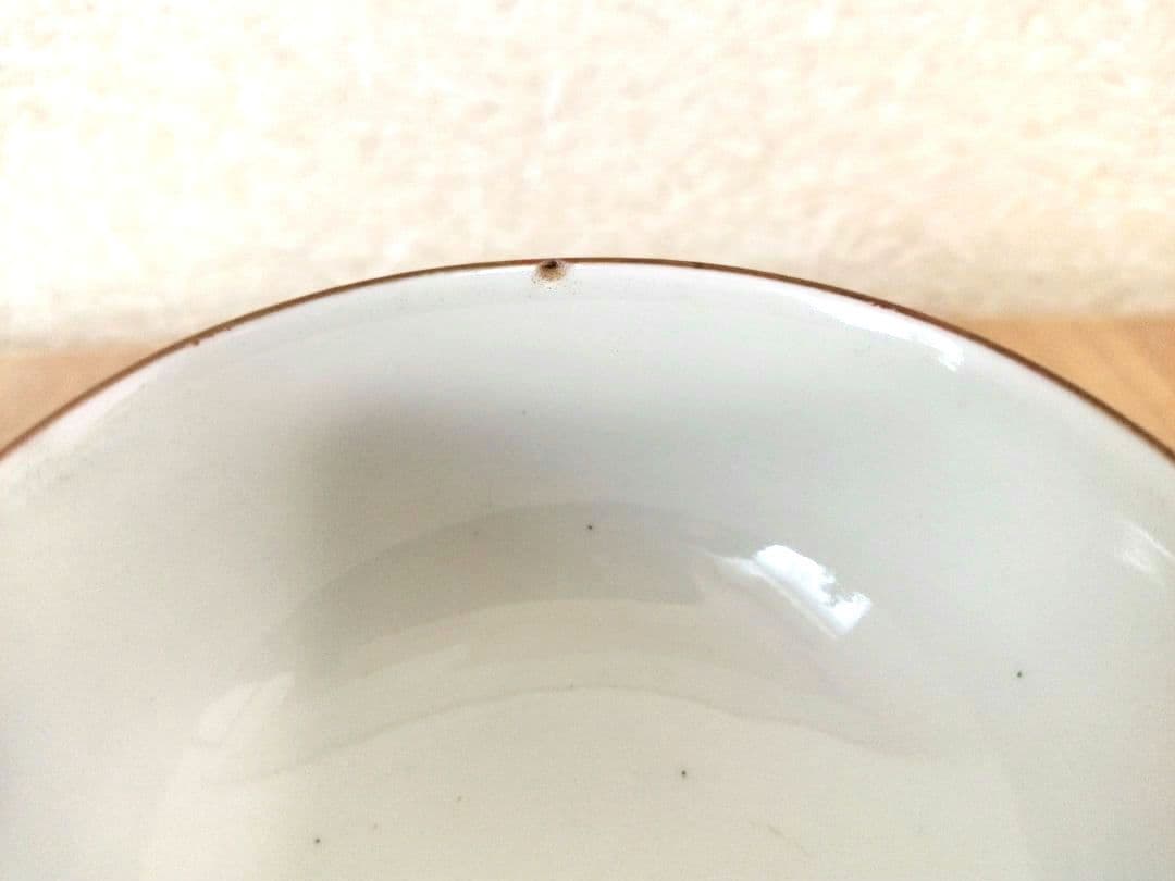 お値下げしました、九谷　人物・花鳥湯呑、煎茶碗 大日本九谷製　傷あり