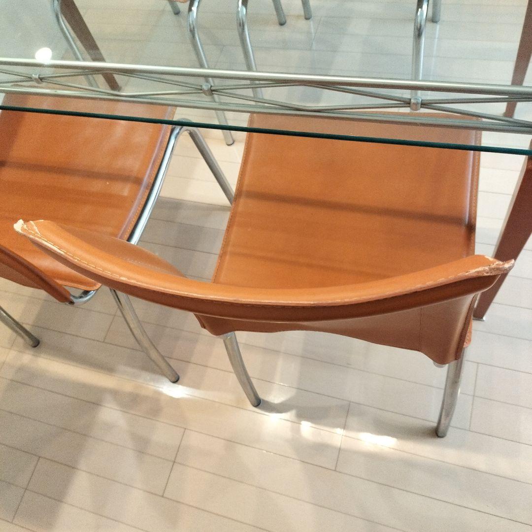 【イタリア製】ガラス製テーブルとレザーチェア4脚セット