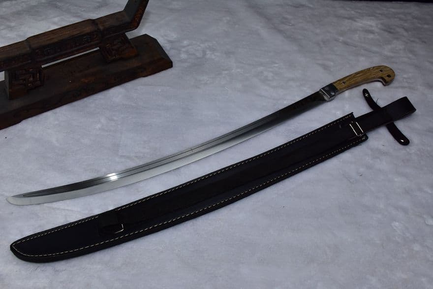 カチャカ 刀 鋼の刃 木製ハンドル 古兵器 武具 刀装具 鍛造打 鋼刀 冷兵器