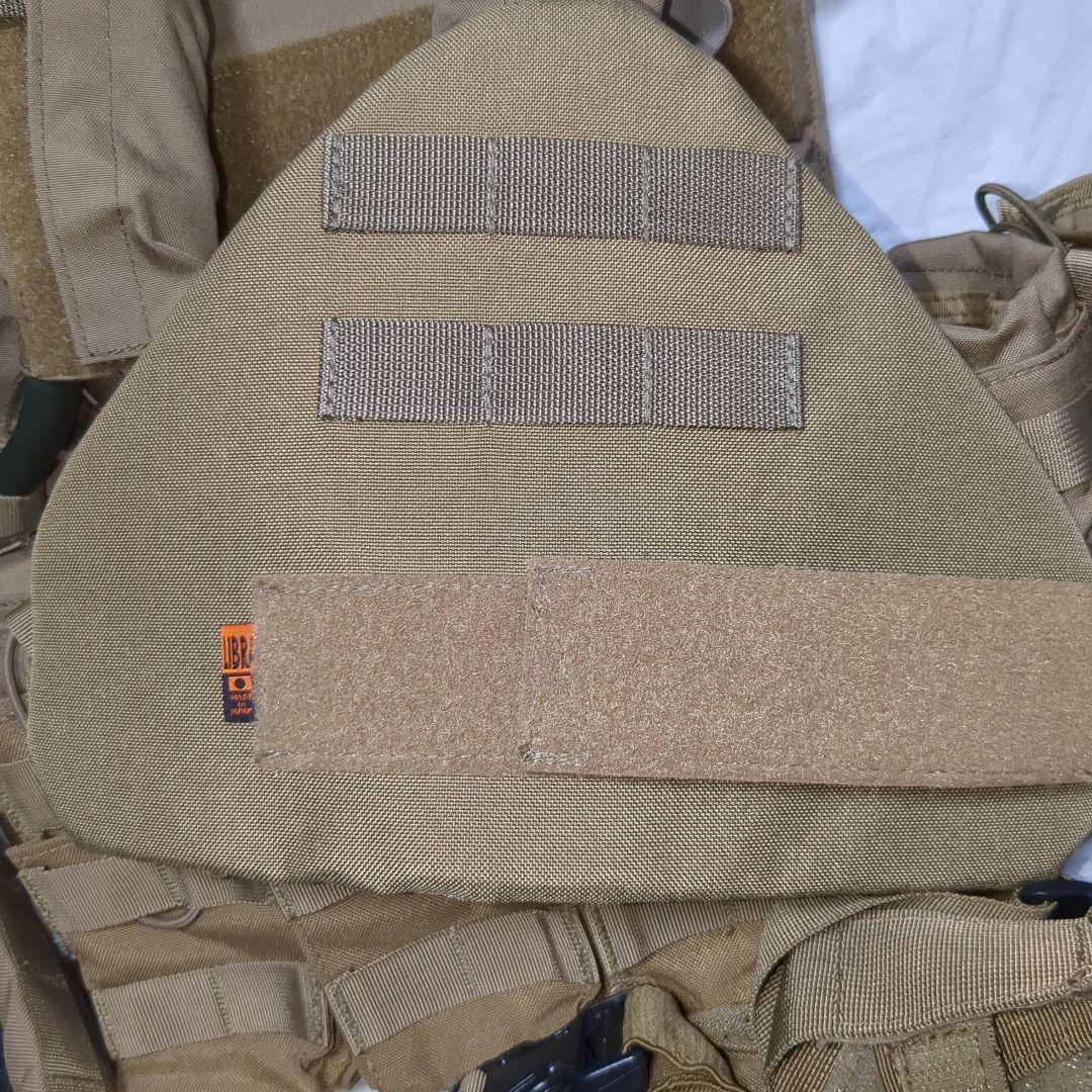 エマーソンギア　プレートキャリア　ショルダーアーマー　ベルト一式セット　コヨーテ
