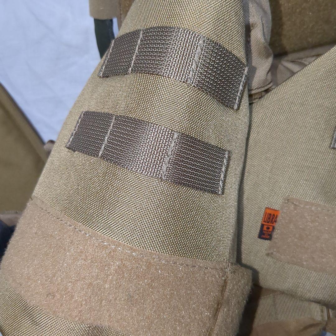 エマーソンギア　プレートキャリア　ショルダーアーマー　ベルト一式セット　コヨーテ