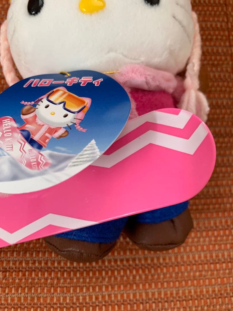 キティ　スノーボード　ぬいぐるみ