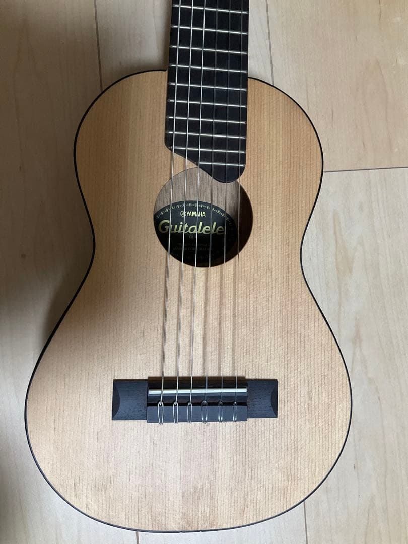 引取限定！Yamaha ギタレレGL1 ヤマハ スタンドプレゼント