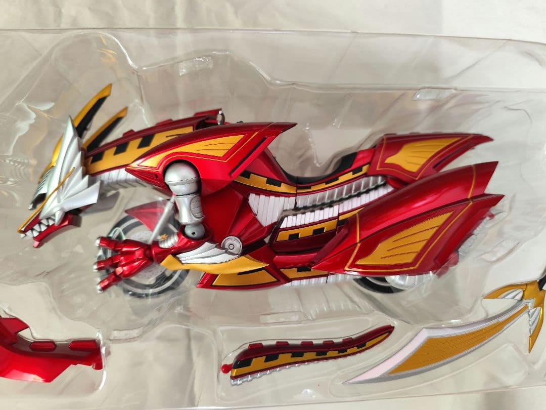 キャラクター MASKED RIDER RYUKI SURVIVE & DRAGRANZER