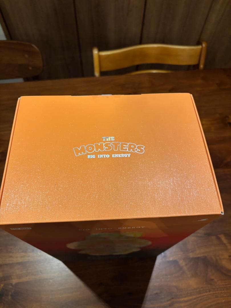 新品未開封　LABUBU ROCK THE UNIVERSE ラブブ