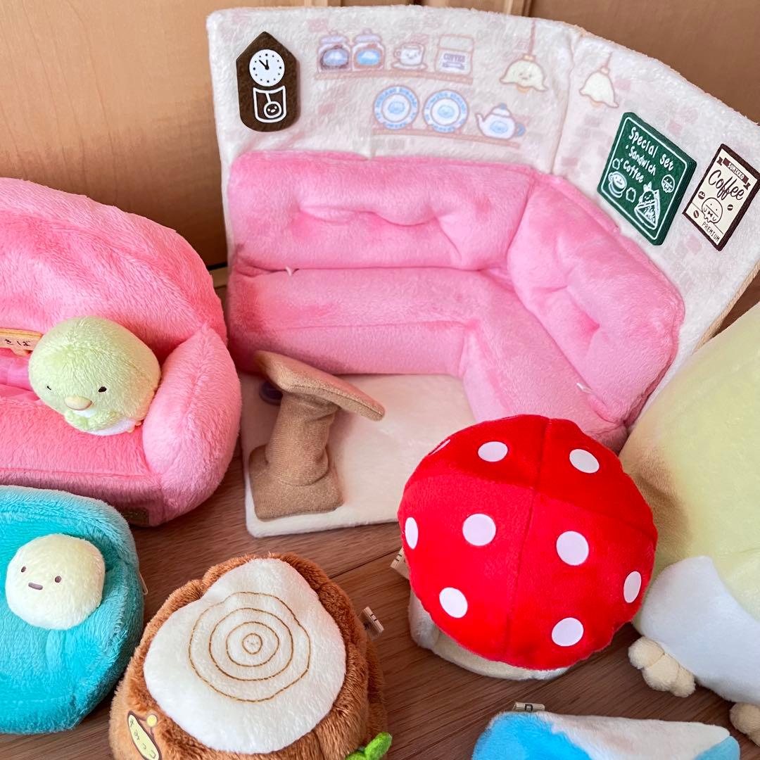 【まとめ売り！】64点　すみっコぐらし　ぬいぐるみ　マスコット　ストラップお部屋