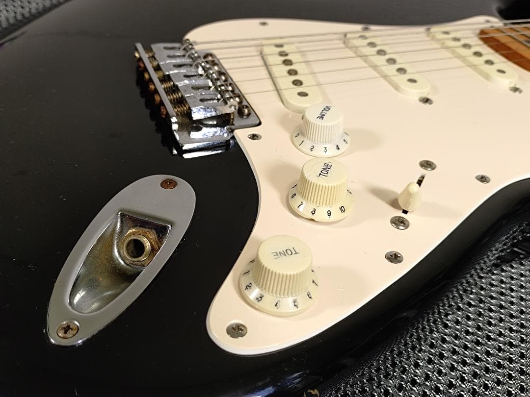 Fender Mexico製ストラトキャスター Squier