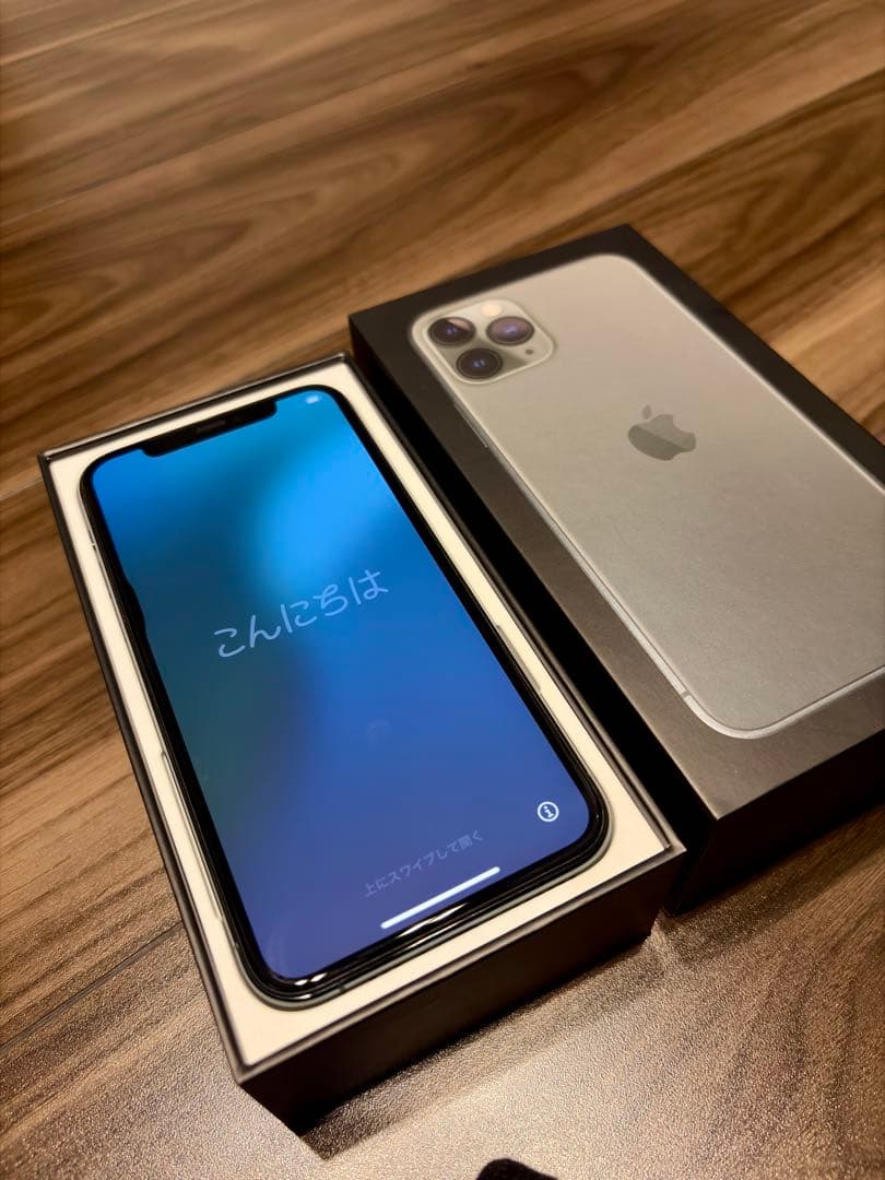 Apple iPhone 11 Pro ミッドナイトグリーン　バッテリー86%