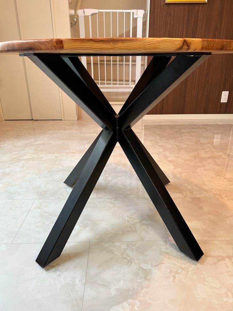 TOMOSUラウンドテーブル　丸テーブル　ハンドメイド　天然木　直径80cm