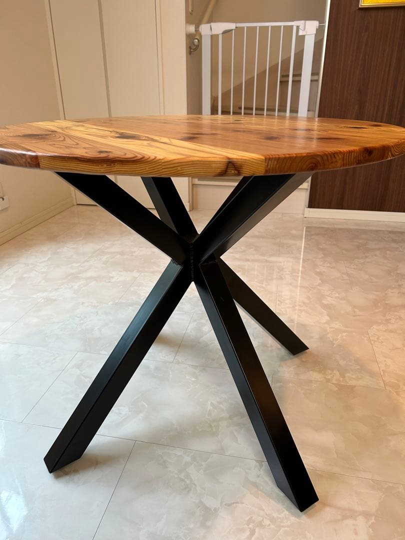 TOMOSUラウンドテーブル　丸テーブル　ハンドメイド　天然木　直径80cm