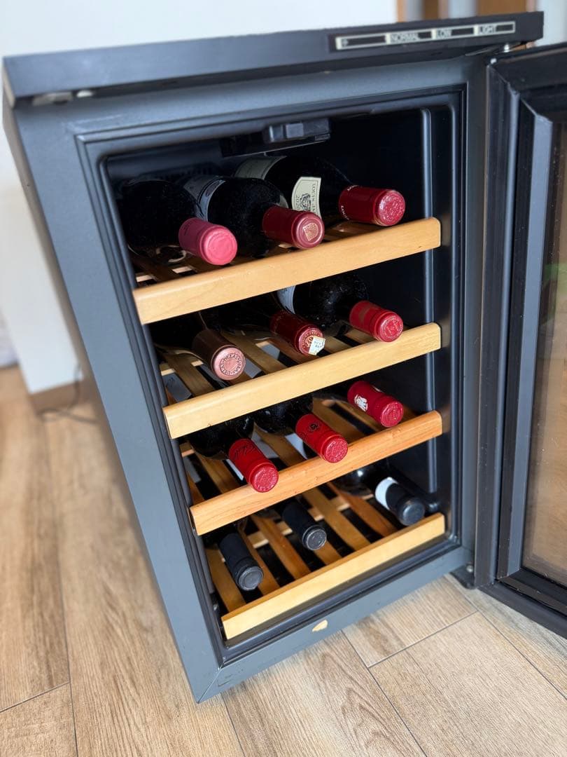 Funvino ファンヴィーノ ワインセラー12本収納　稼働確認済み　引取可
