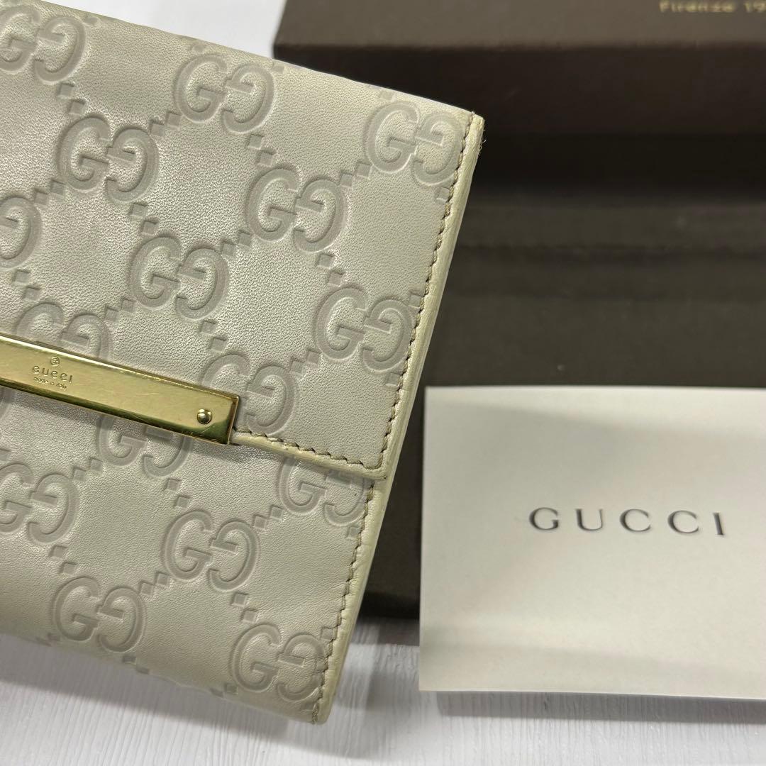 新品同様‼️ グッチ　GUCCI 財布　二つ折り　折り財布　シマレザー