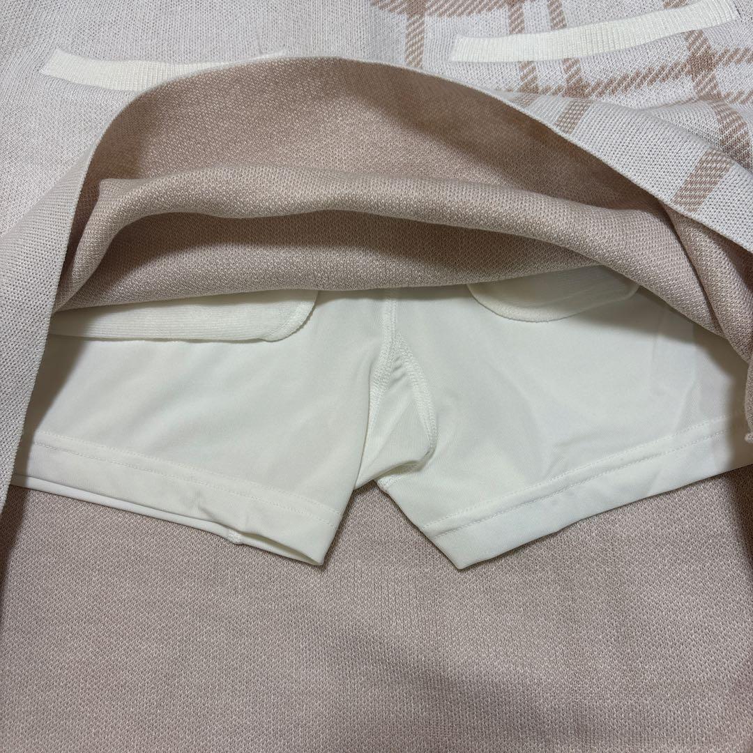 ちびっこＳ　新品アディダスゴルフ ニットセットアップ セーター＆スカート