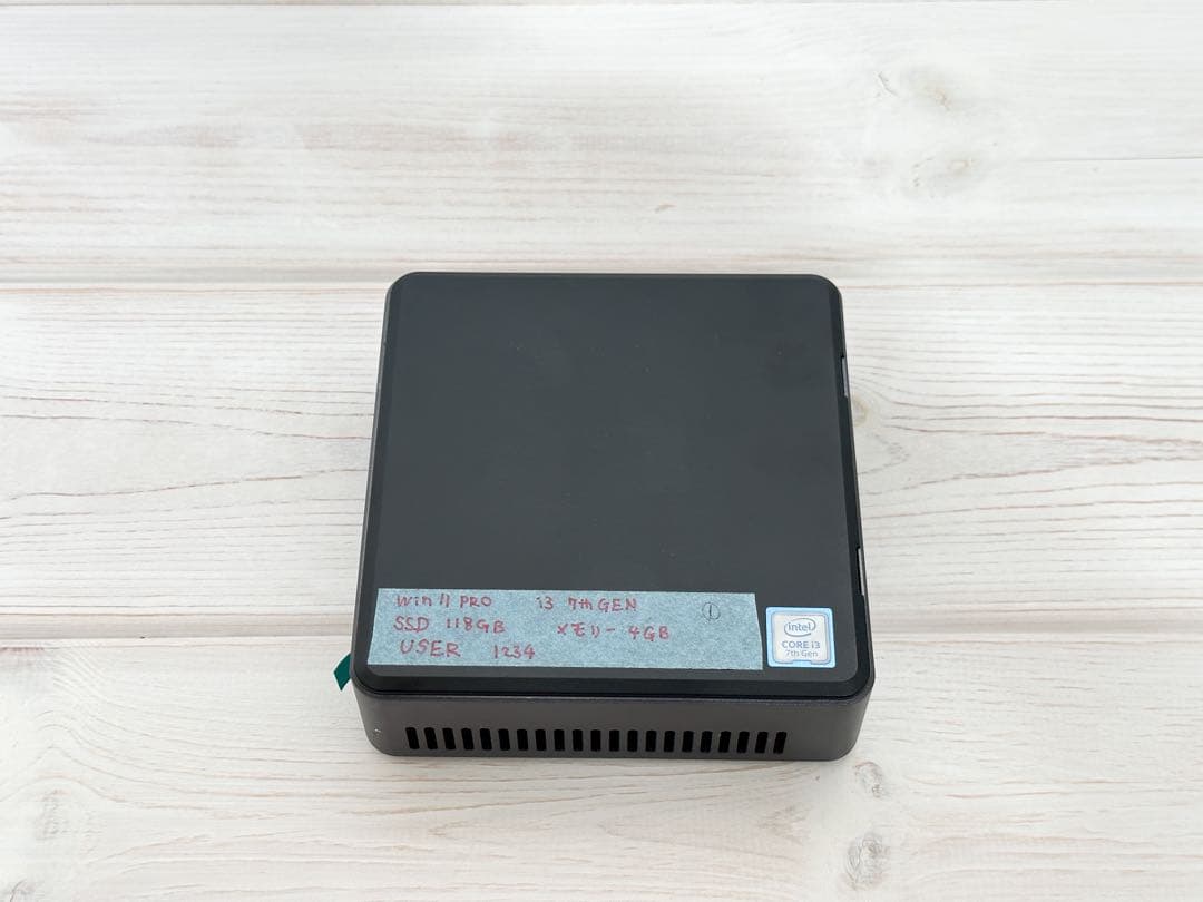 ①Intel NUC7i3DNK ミニPC 第7世代i3 Windows11