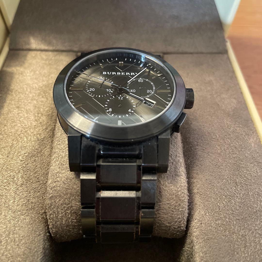 BURBERRY ブラック アナログ腕時計　箱付き　説明書付き