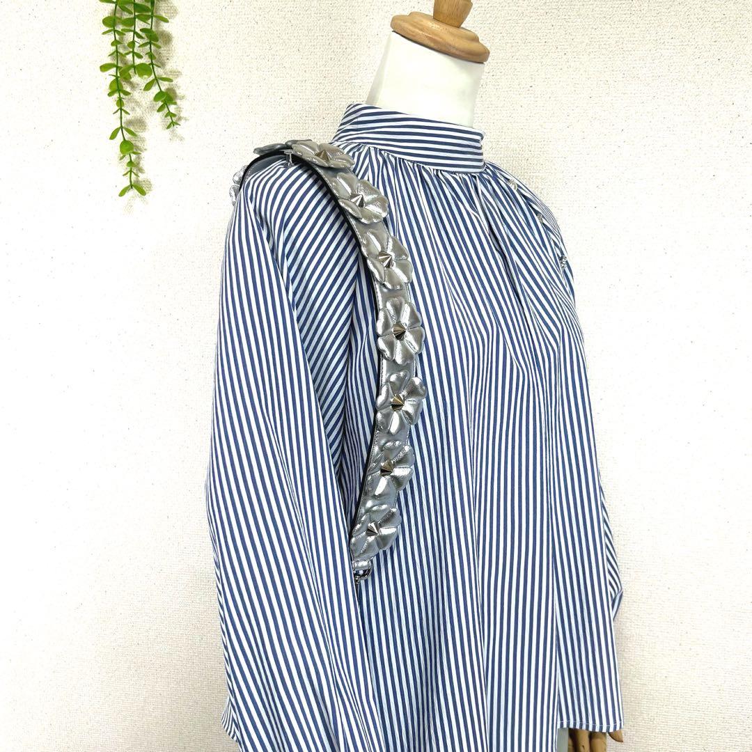 【美品】FENDI 　フェンディ　ショルダーストラップユー　シルバー