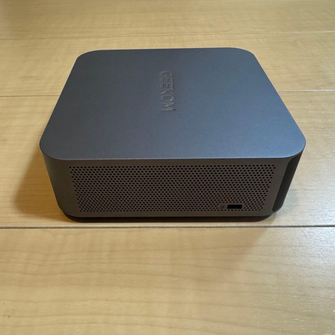 【ZUMI】GEEKOM GT1 mega Core U9-185h