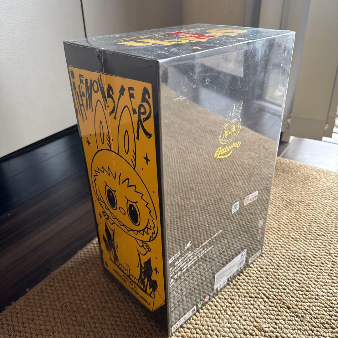 特撮 MEGA LABUBU 400% Sketch