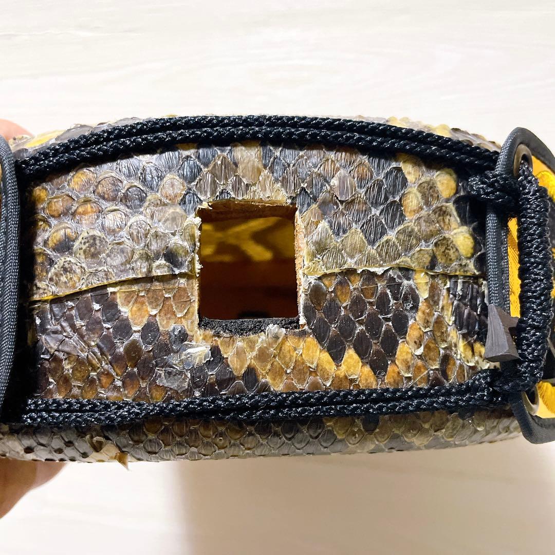 【美品】沖縄三線 本革 蛇柄 強化張り 沖縄三味線 和楽器 ソフトケース