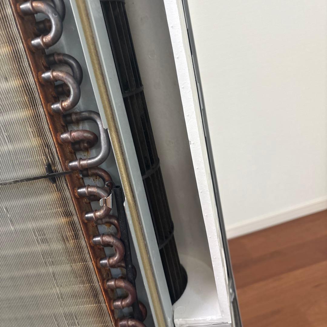 コロナ ウィンドエアコン 冷暖房兼用タイプ CWH-A1822 2022年製