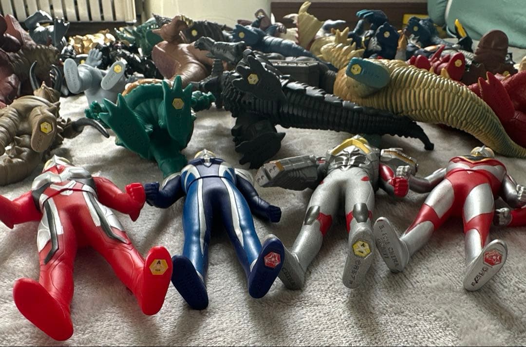 ウルトラマン　怪獣　フィギュア　35体