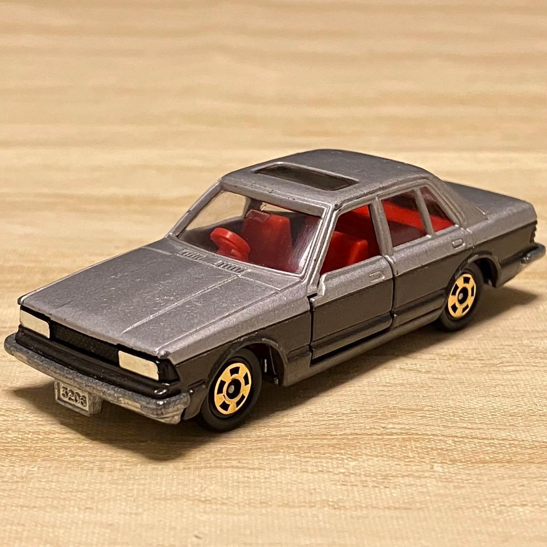 トミカ 日産 ブルーバード ターボ シルバー 1 No.17 1/64