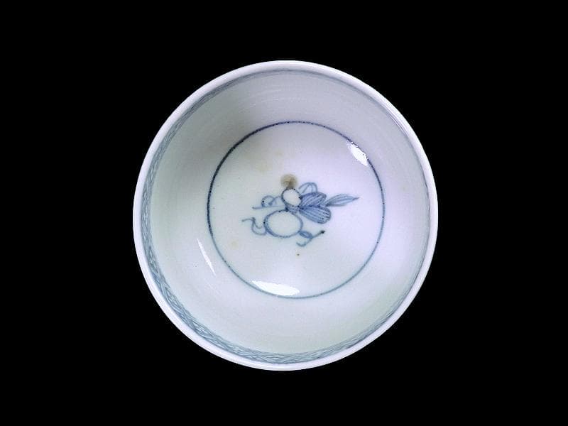 古伊万里　染付 亀甲紋に梅の図　りん茶碗　A598AS-fbvc