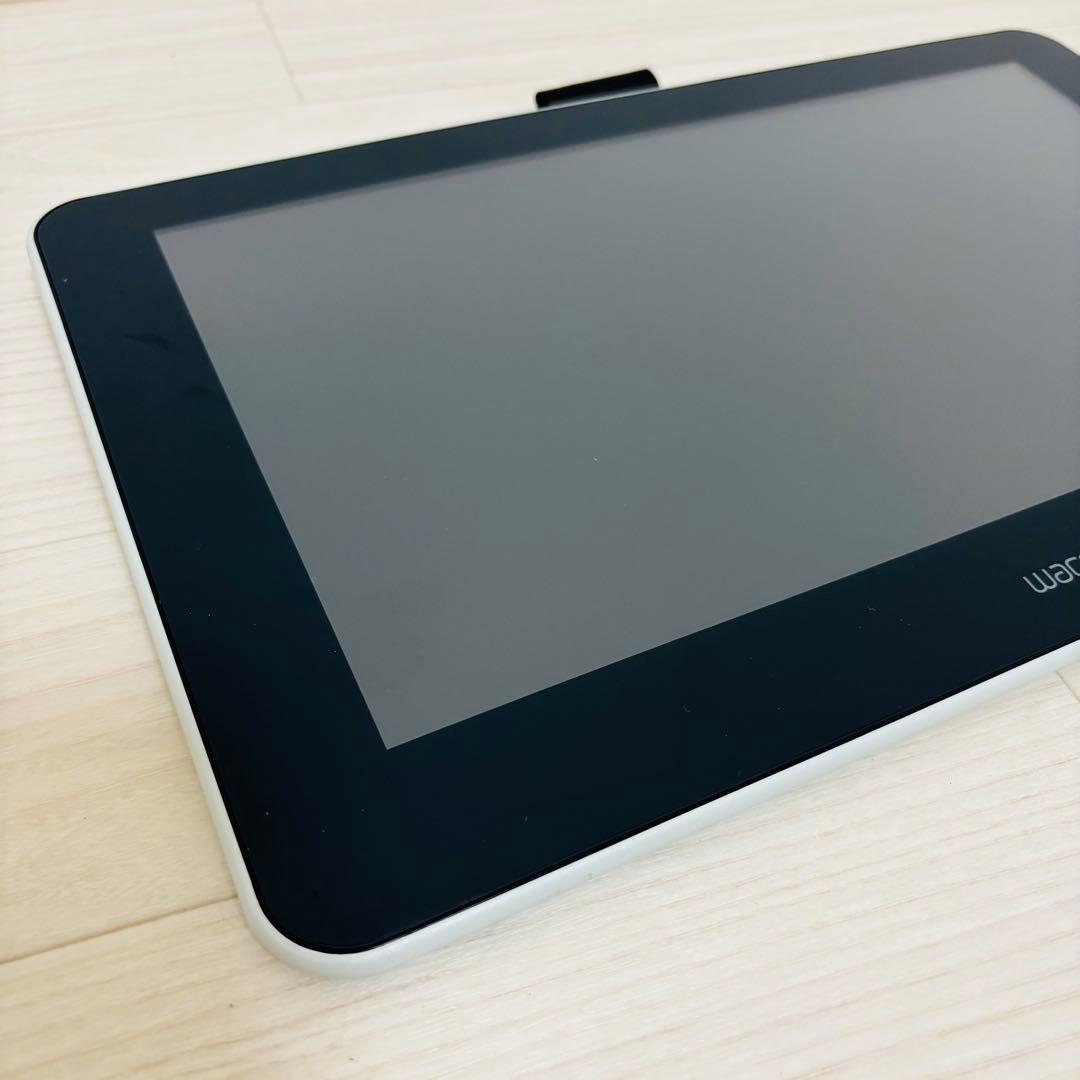 Wacom 液晶ペンタブレット 13.3 本体　wacom one DTC133