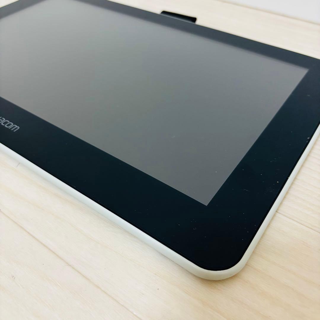 Wacom 液晶ペンタブレット 13.3 本体　wacom one DTC133