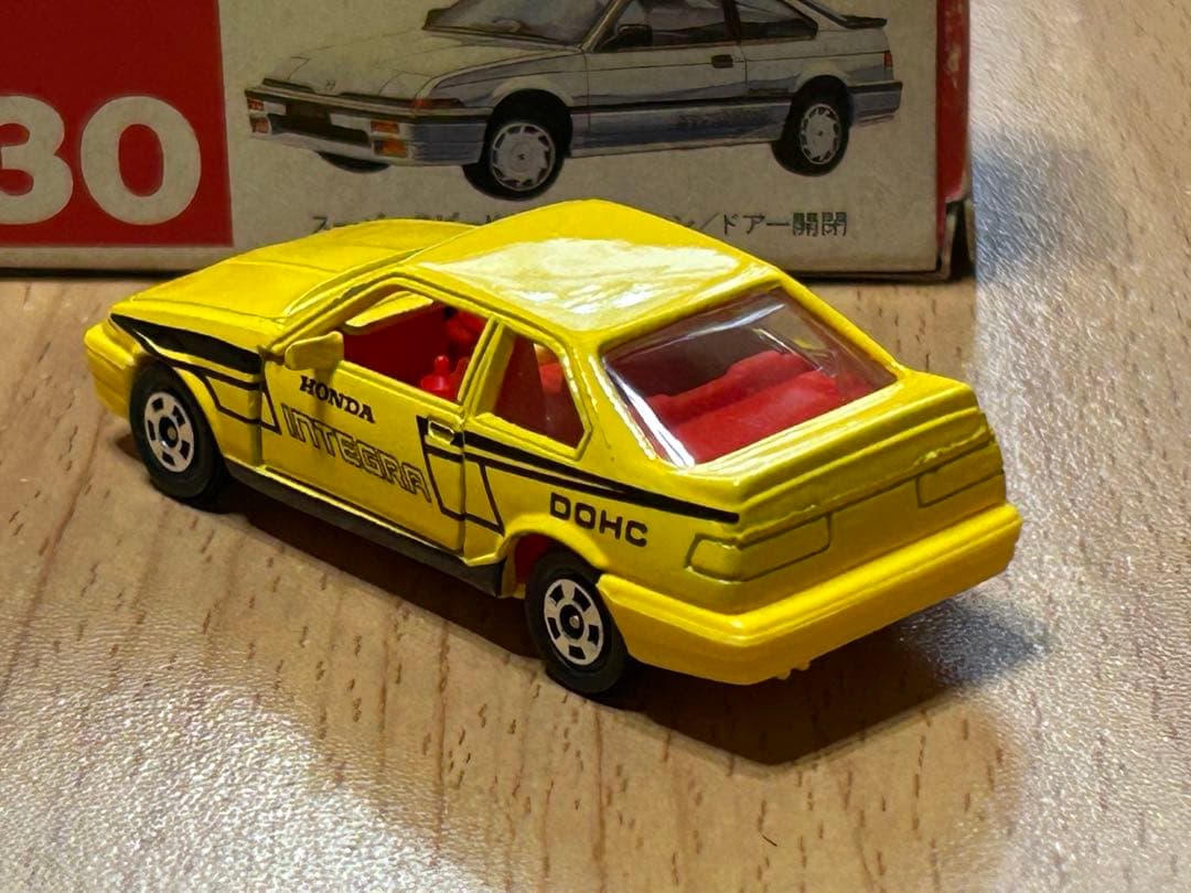 トミカ　インテグラ　日本製