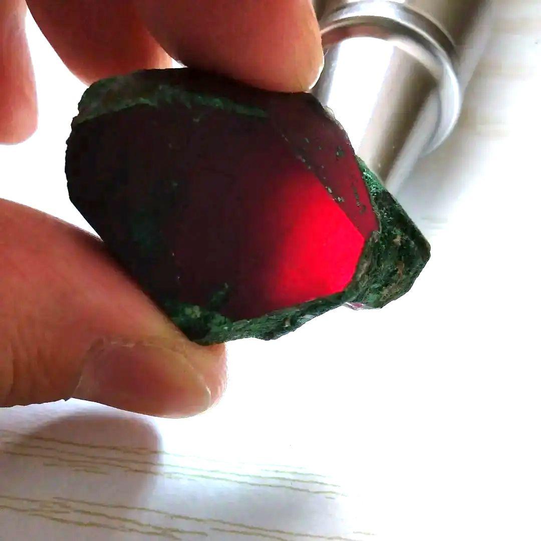 赤銅鉱 （キュプライト）　宝石質 鉱物標本