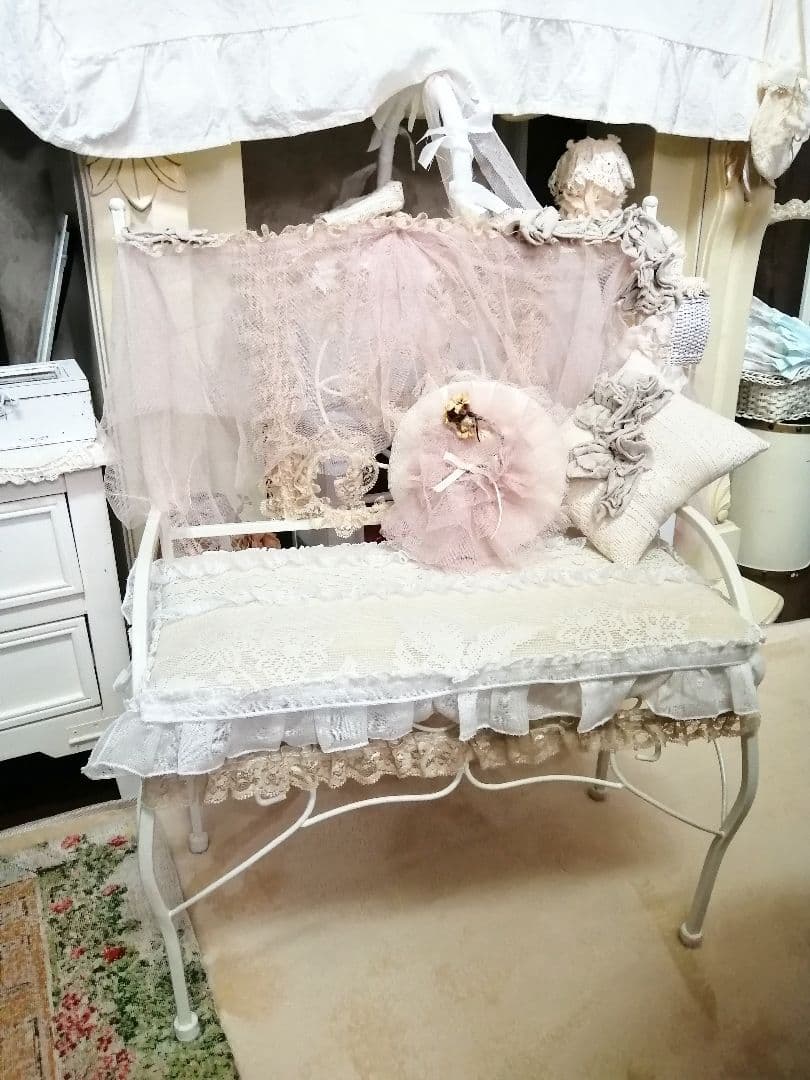 ホワイト♡アイアンドールチェア♡ソファー♡クッション♡白家具♡