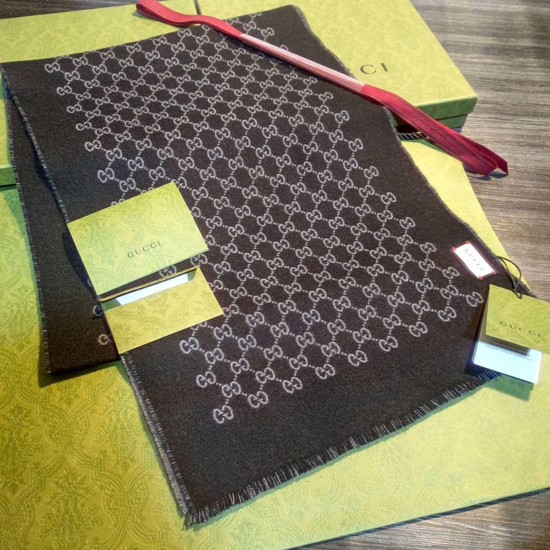 ❤新品箱袋付❤GUCCI マフラー ストール ショール スカーフ❤黒&グレー❤