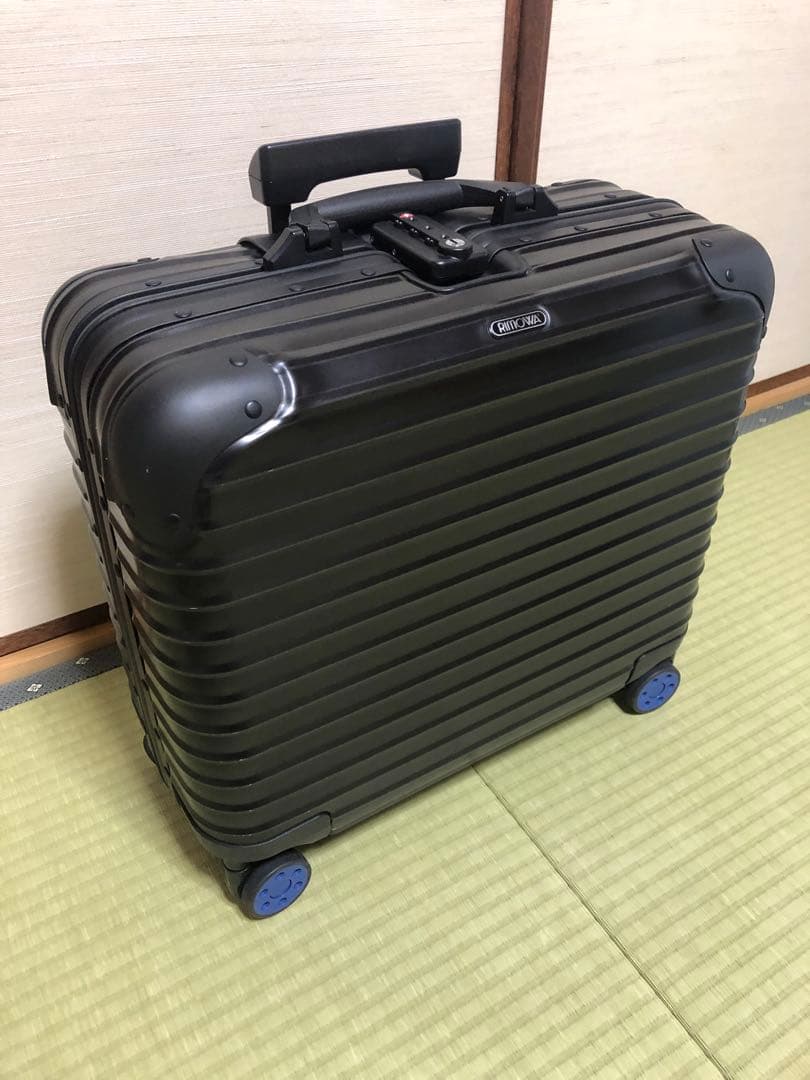 ☆極美品☆激レア☆RIMOWA リモワ　ステルス　ビジネストロリー4輪　　26L