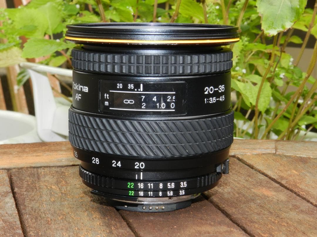 即撮影可　Tokina AF 20-35mm f/3.5~4.5 ズームレンズ