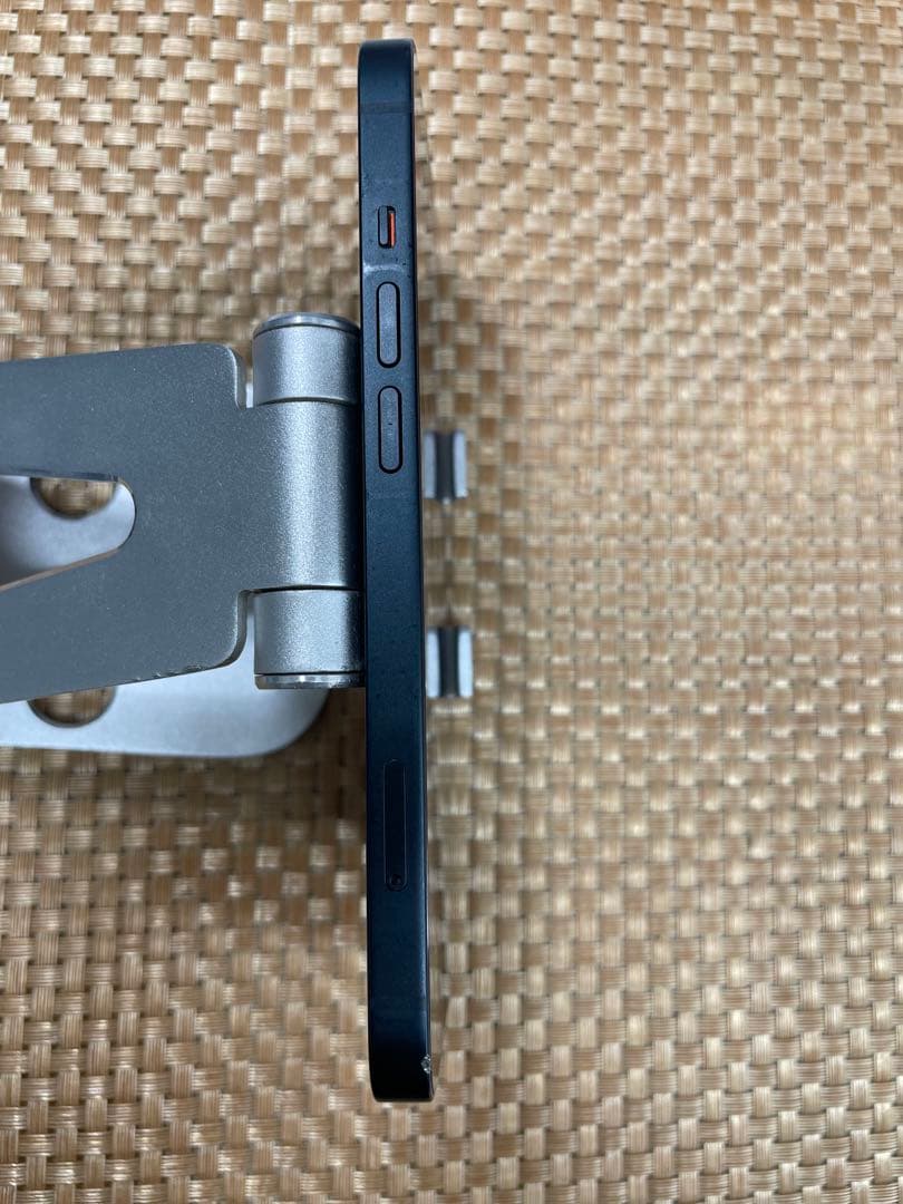 iPhone 13 128 GB ミッドナイトSIMフリー【6943】